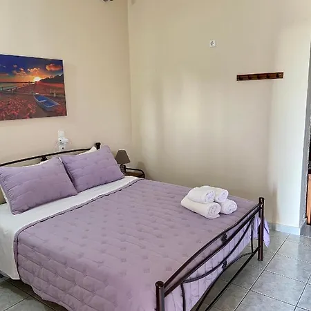 Kouremenos Apartamento *